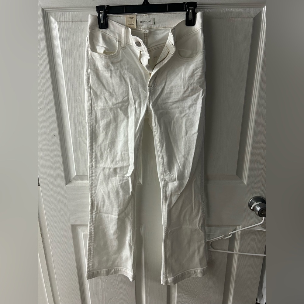 American Eagle (AE77) White Premium Crop Flare Jean